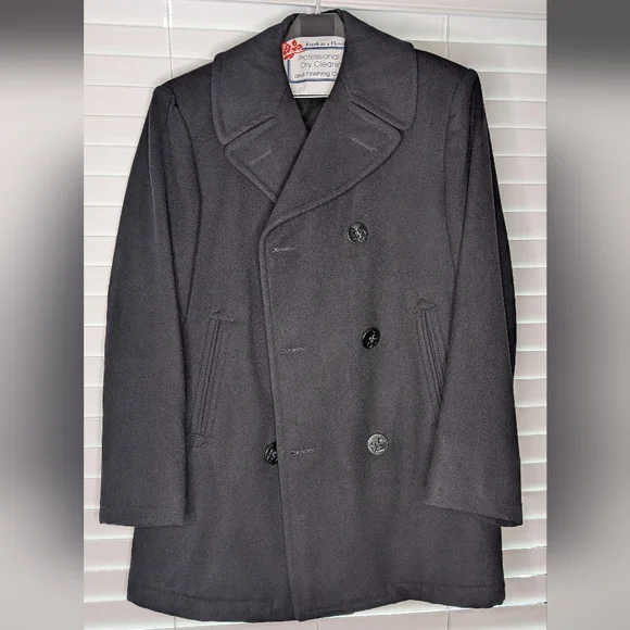 *MINT USED* Men's NAVY Issued Peacoat - Circa 1992 San Diego Base - Size 40R - Picture 1 of 7